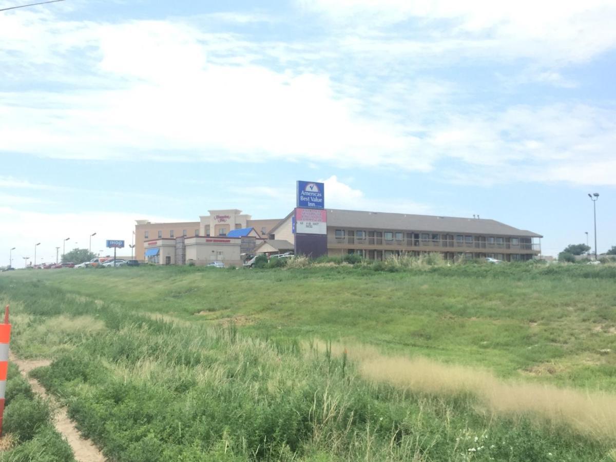 Americas Best Value Inn - Garden City Esterno foto