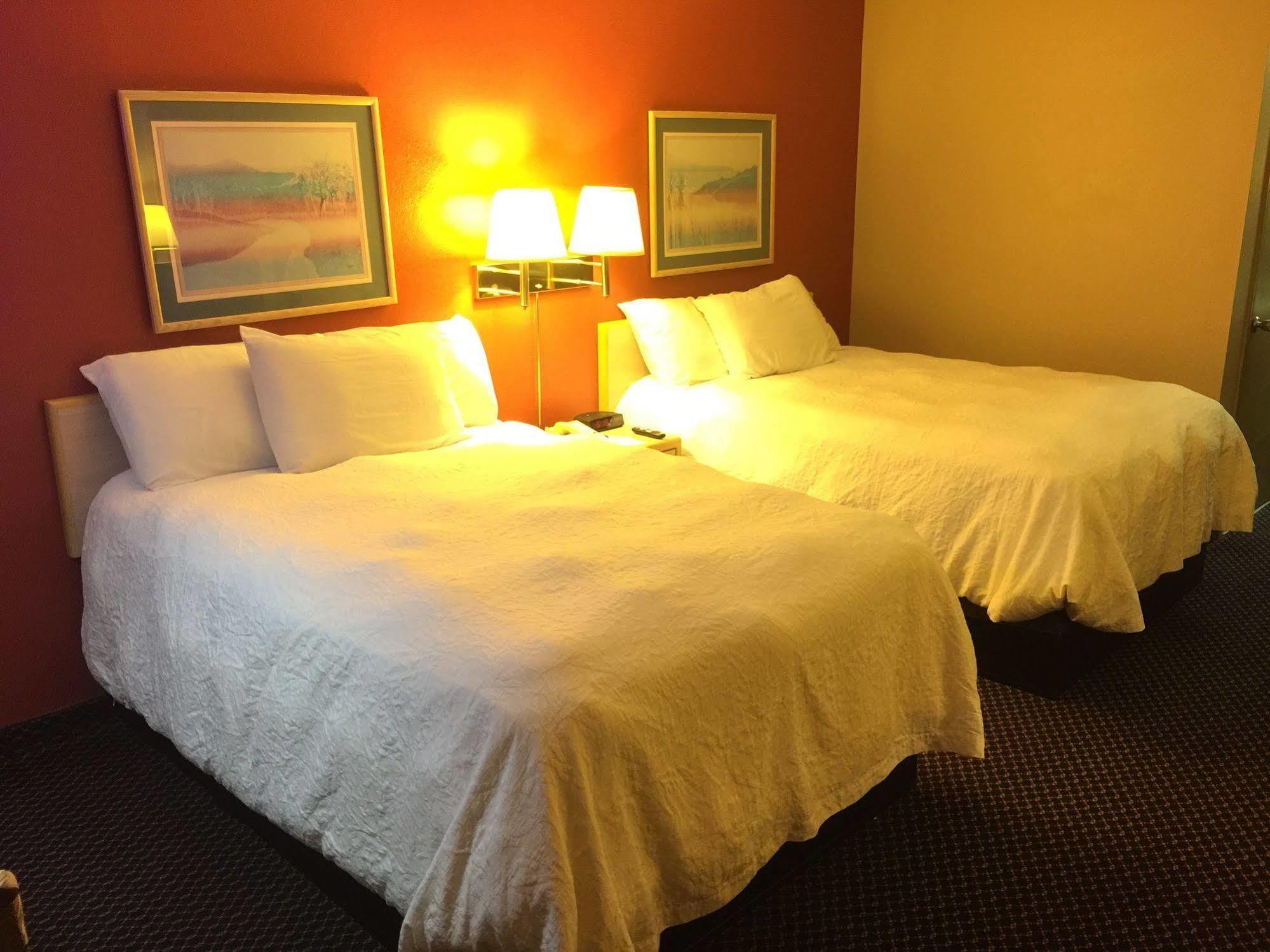 Americas Best Value Inn - Garden City Esterno foto